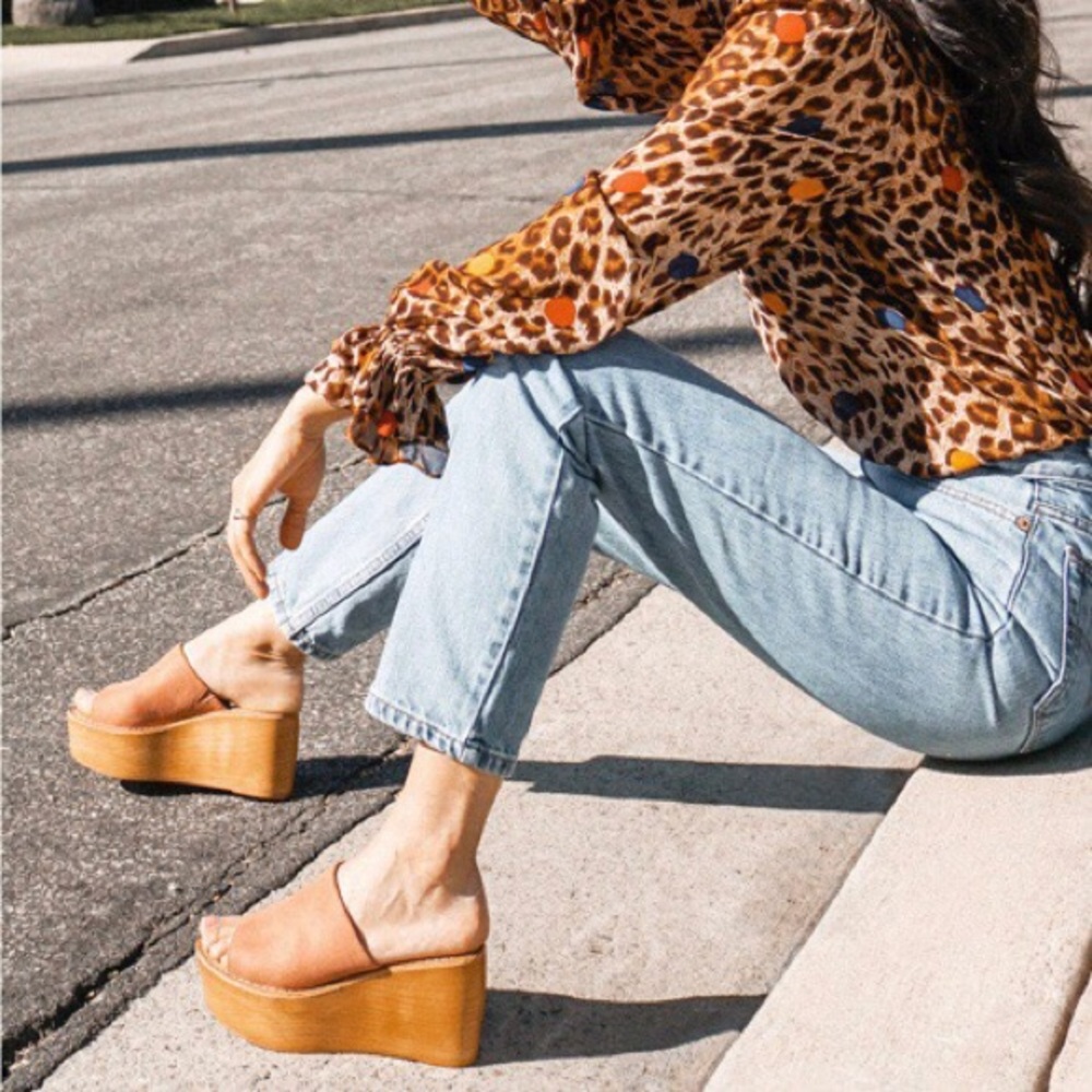 Chinese Laundry Platform Sandals